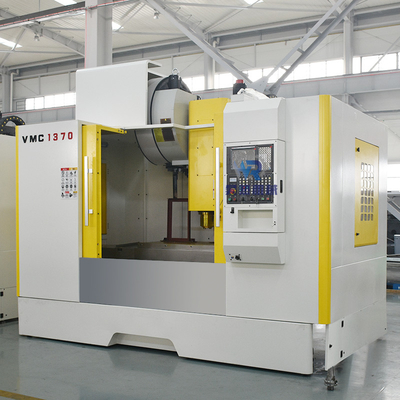 Fabricants VMC1370 de centre d'usinage de verticale de fraiseuse de commande numérique par ordinateur en métal VMC