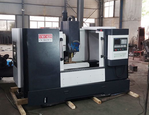 VMC420 machine à fraisage de centre d'usinage vertical à commande numérique 380V 50HZ