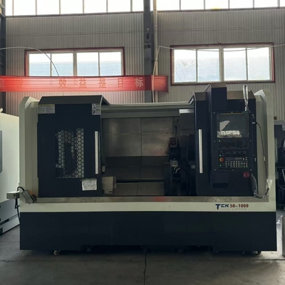 150L capacité de liquide de refroidissement tourner le tour CNC machine de tour de haute précision Φ32mm Outil de perçage Taille 270mm X Voyage d'axe