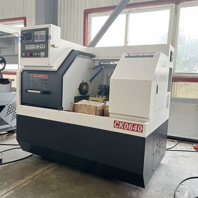 CK0640 Machine à découper le tour CNC verticale Automatique à lit plat horizontale